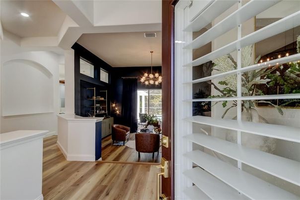 Interior, Pendant Lights, Recessed Lighting, Wood Texture Flooring