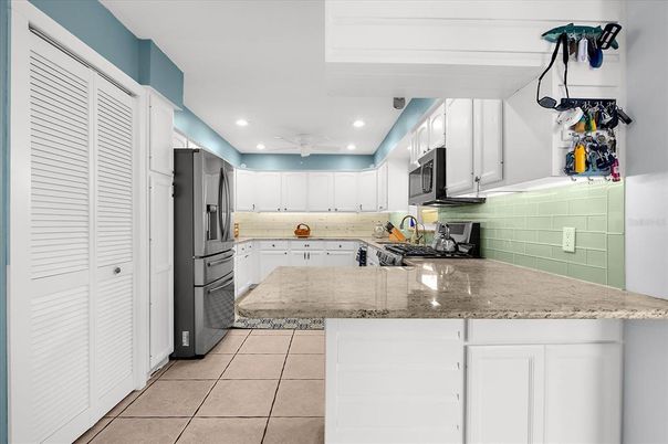 Interior, Kitchen, Recessed Lighting