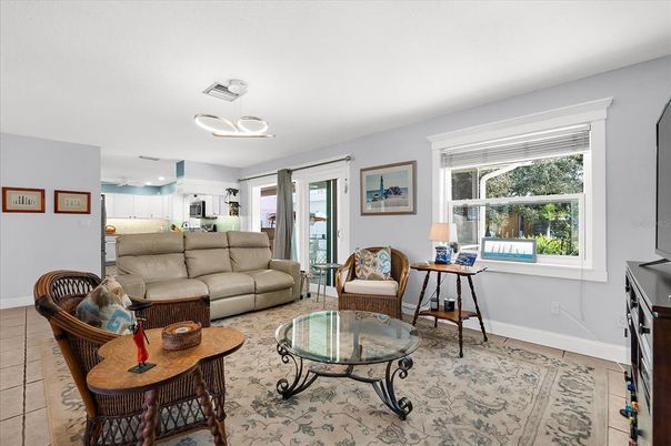 Interior, Kitchen, Living room, Pendant Lights, Recessed Lighting