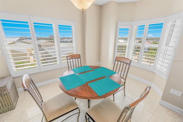 Dining room, Interior