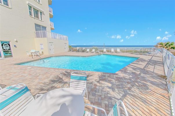 Exterior, Pool, Water