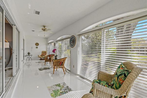 Dining room, Interior