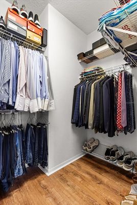 Interior, Walk-in Closets, Wood Texture Flooring