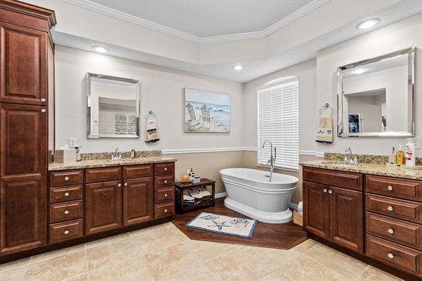 Bathroom, Dual Sink Vanities, Free Standing Baths, Interior, Recessed Lighting