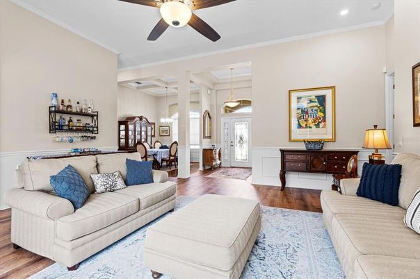 Dining room, Interior, Living room, Pendant Lights, Recessed Lighting, Wood Texture Flooring