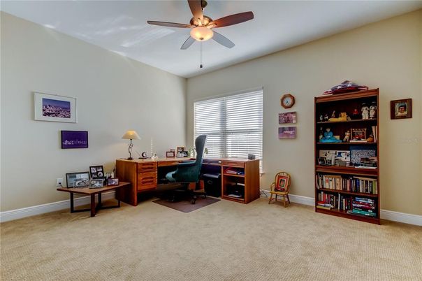 Home Office, Interior