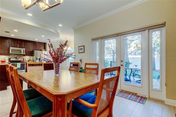 Dining room, Interior, Kitchen, Recessed Lighting, Wood Texture Flooring