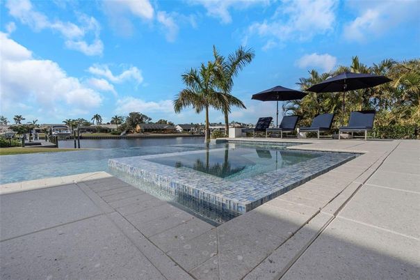 Exterior, Lake, Pool