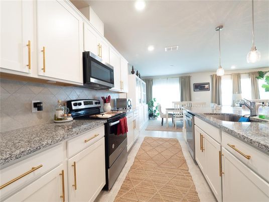 Dining room, Interior, Kitchen, Pendant Lights, Recessed Lighting, Stainless Steel Appliances