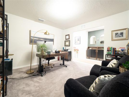 Home Office, Interior