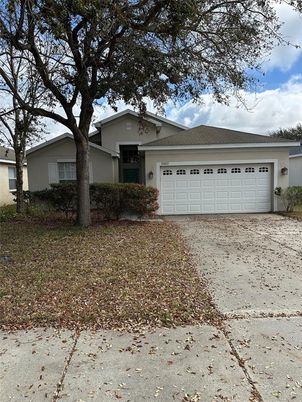 Attached, Exterior, Facade, Ranch