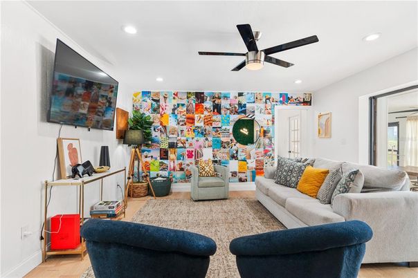 Interior, Living room, Recessed Lighting, Wood Texture Flooring