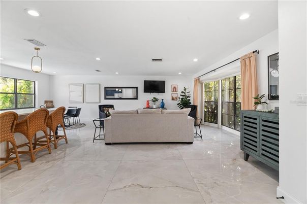 Dining room, Interior, Living room, Marble, Pendant Lights, Recessed Lighting