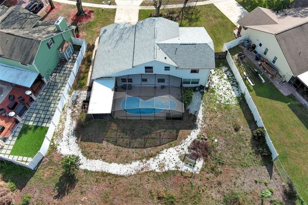 Exterior, Drone