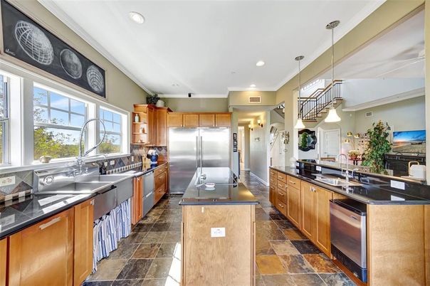 Interior, Kitchen, Pendant Lights, Recessed Lighting, Stainless Steel Appliances