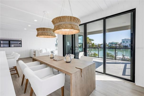 Dining room, Interior, Pendant Lights, Recessed Lighting, Water, Wood Texture Flooring