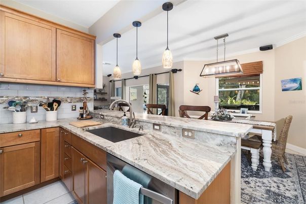 Dining room, Interior, Kitchen, Pendant Lights