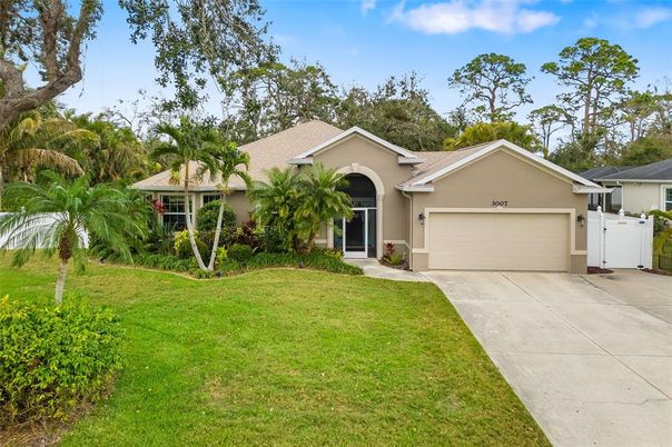 Attached, Backyard, Exterior, Facade, Ranch