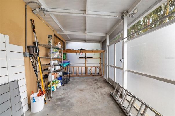 Garage, Interior