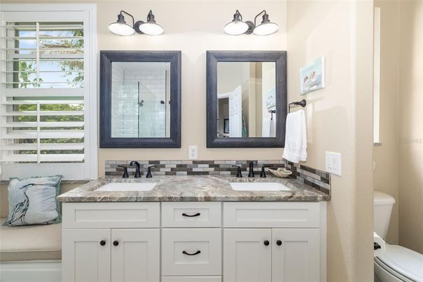Bathroom, Dual Sink Vanities, Interior