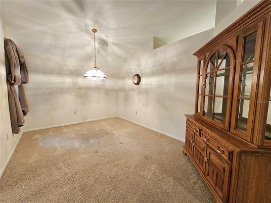 Empty room, Interior, Pendant Lights