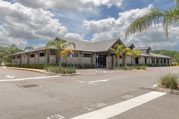 Exterior, Facade, Ranch