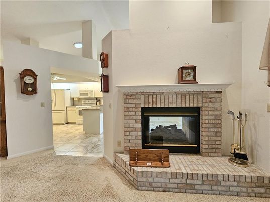 Fireplace, Interior, Kitchen, Recessed Lighting