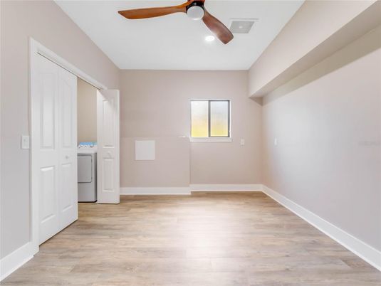 Empty room, Interior, Recessed Lighting, Washer, Wood Texture Flooring