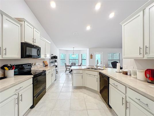 Dining room, Interior, Kitchen, Pendant Lights, Recessed Lighting