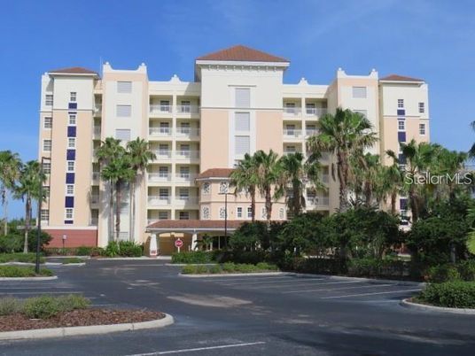 Exterior, Facade, Condo Building