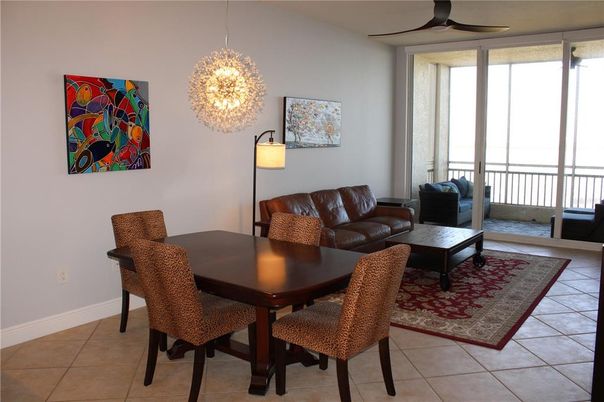 Dining room, Interior, Pendant Lights