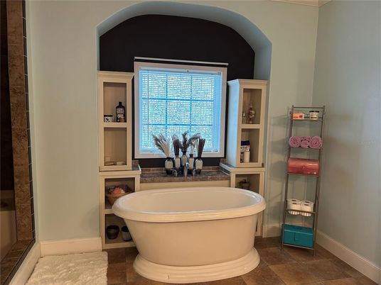 Bathroom, Free Standing Baths, Interior