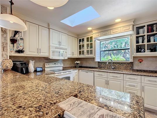Interior, Kitchen, Recessed Lighting