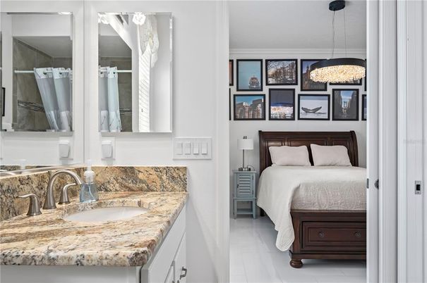 Bathroom, Bedroom, Interior, Pendant Lights