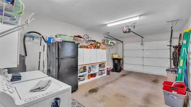 Garage, Interior
