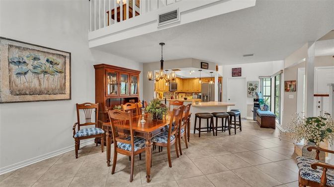 Chandelier, Dining room, Interior, Kitchen, Pendant Lights