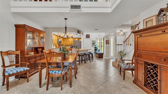 Chandelier, Dining room, Interior, Kitchen