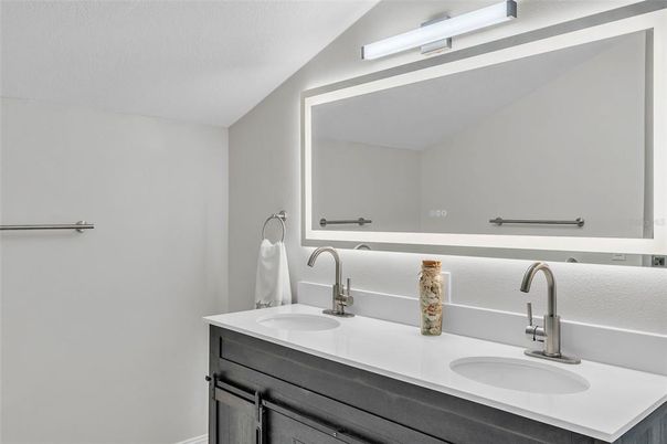 Bathroom, Dual Sink Vanities, Interior