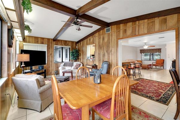 Dining room, Interior, Living room, Wooden Beams, Wooden Walls