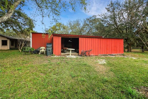Backyard, Exterior