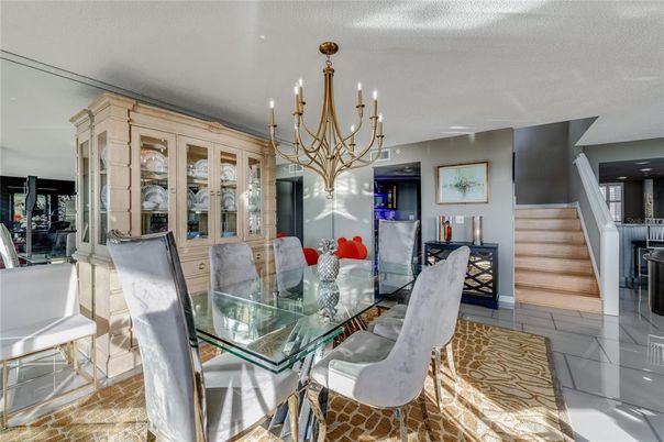 Chandelier, Dining room, Interior