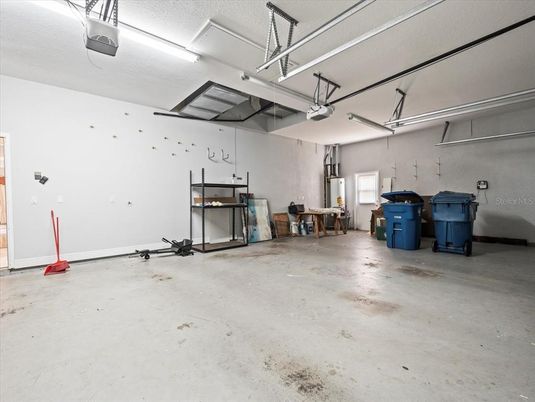 Garage, Interior