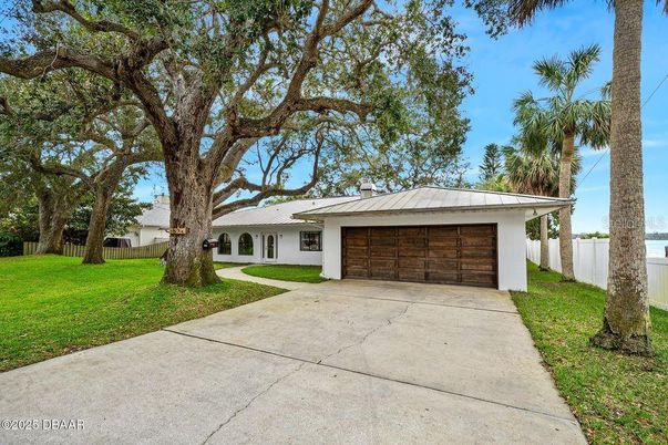 Attached, Backyard, Exterior, Facade, Ranch