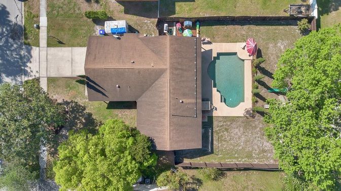 Exterior, Drone