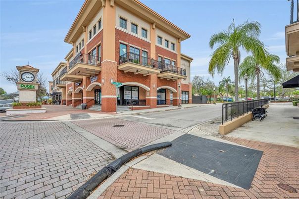 Exterior, Facade, Brick Facade, Rowhouse