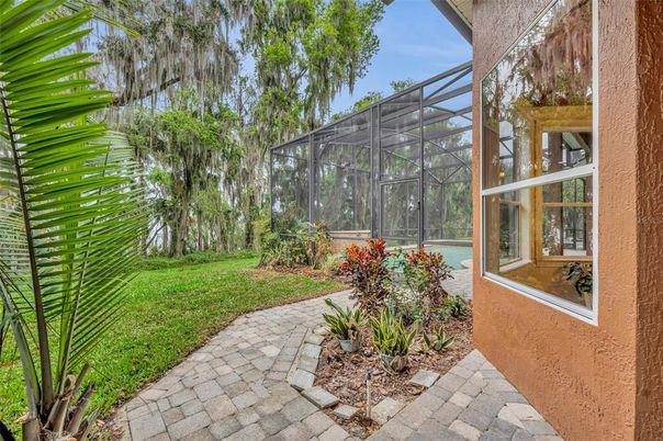 Backyard, Exterior, Sun Room