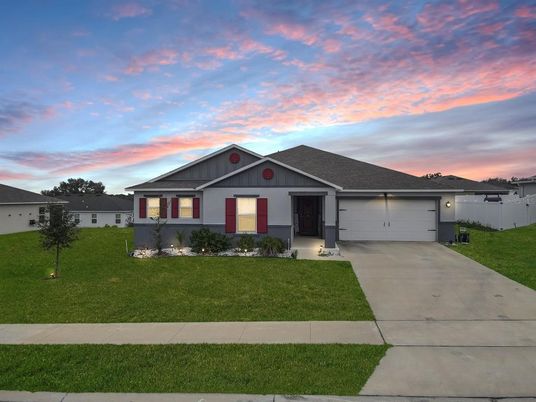 Attached, Exterior, Facade, Ranch