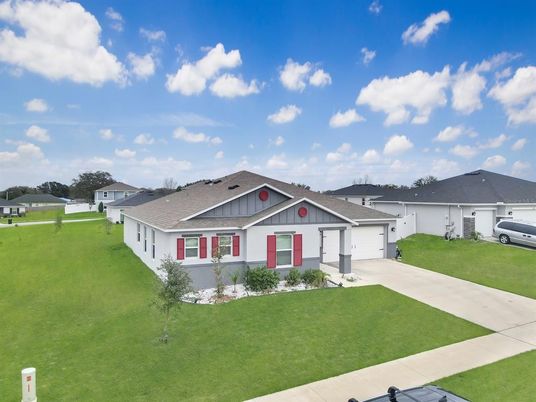 Backyard, Exterior, Facade, Ranch