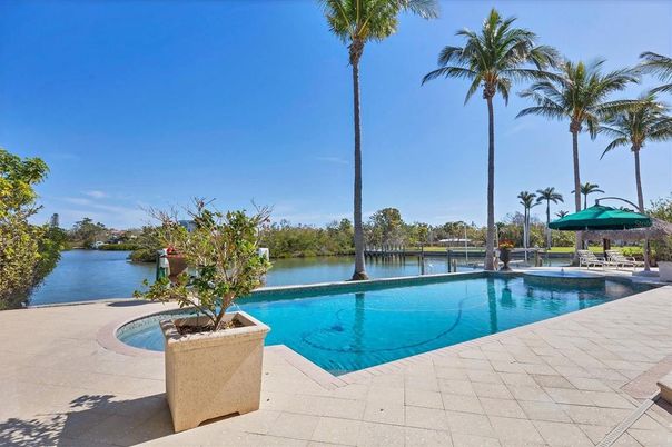 Exterior, Lake, Pool, Water