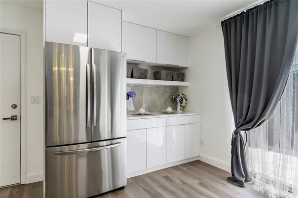 Interior, Kitchen, Stainless Steel Appliances, Wood Texture Flooring
